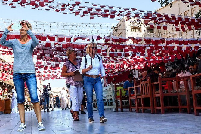 8-Hour Private Cultural Tour - Katara Cultural Village + the Pearl Qatar areas: where modern Doha shows off