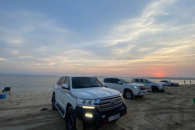 Desert Safari 7 Hours Tour with Dinner and Camp - Value Check: Is $270 Per Person Worth It?