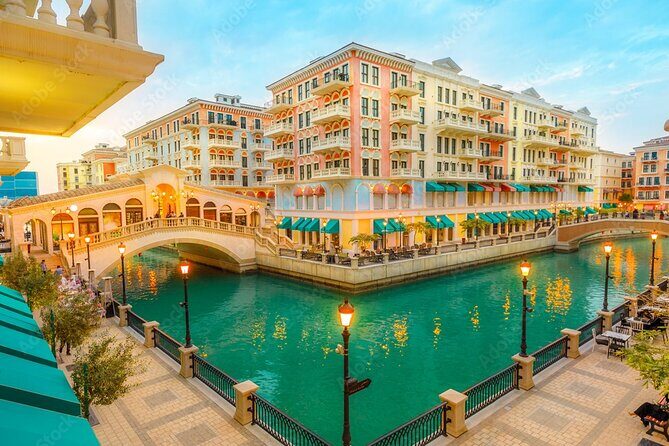 Doha City Tour: Guided Tour to Souq Waqif, Katara, Pearl Island - Souq Waqif: handicrafts, spices, and the easiest way to feel local life
