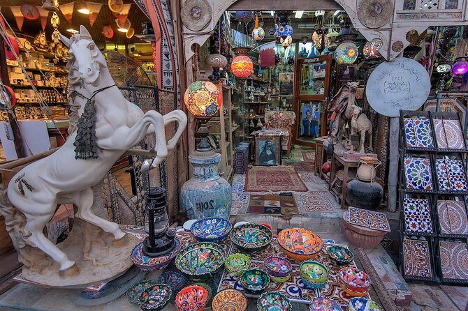 Doha Food And Souq Waqif Local Market, Msheireb Heart of Doha Tour - The Arabic set lunch: what you gain by eating with the tour
