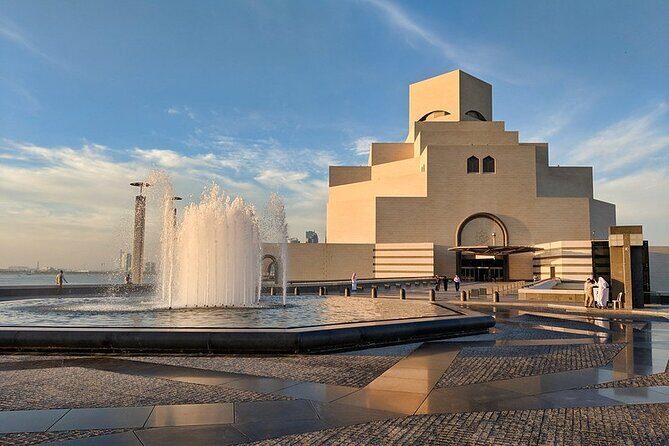 Doha: Private City Tour - Doha Corniche: a scenic wind-down along 7 kilometers
