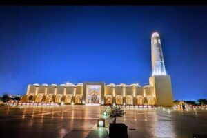 Doha Private Transit Night City Tour From Doha Airport - Price and logistics: what $69.99 really buys you