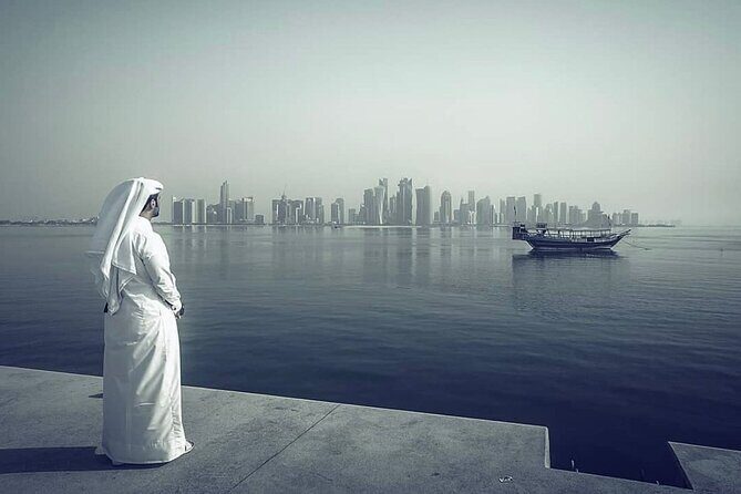 Doha Private Transit Night City Tour From Doha Airport - Pearl Island in 30 minutes: Doha’s polished, man-made side