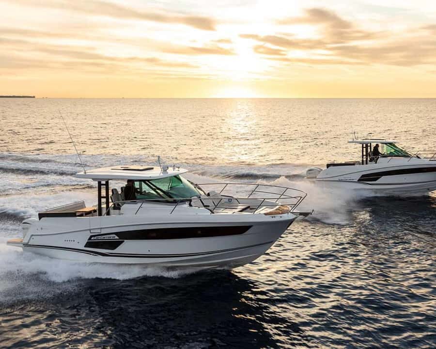 Doha: Speed Boat Adventure – 1 Hour Thrill Ride - Why a 1-Hour Jetboat in Doha Feels Like a Movie Scene