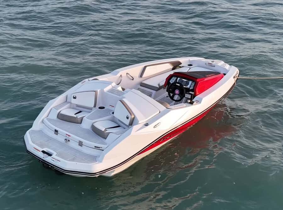 Doha: Speed Boat Adventure – 1 Hour Thrill Ride - What to Bring: Passport and Heat-Friendly Sense