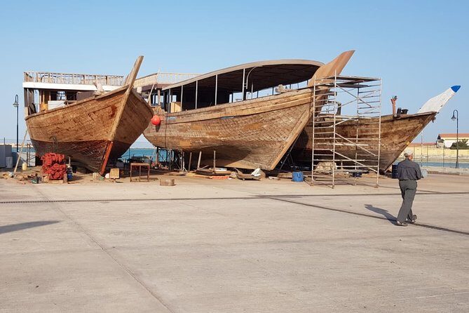 Explore North of Qatar: Visit Zubarah Fort and Fishing Town of Al Khor - Key highlights worth planning around