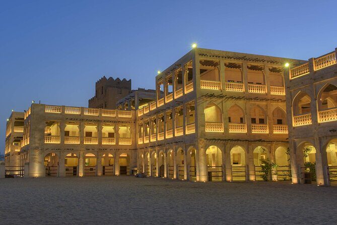 Grand Doha City Tour - Souq Waqif lunch break: falcons, spices, perfume, crafts