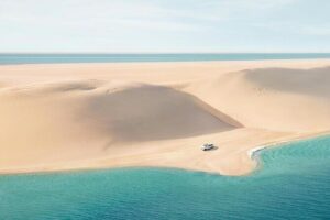 Half Day Desert Safari and Inland Sea - Dune Bashing in a 4x4: The Thrill Part (and How to Handle It)