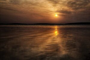 No Rush Desert Safari: 6-Hour Adventure & Inland Sea Relaxation - Stop One in the Real World: Khor Al Adaid Isn’t a Typical Beach View