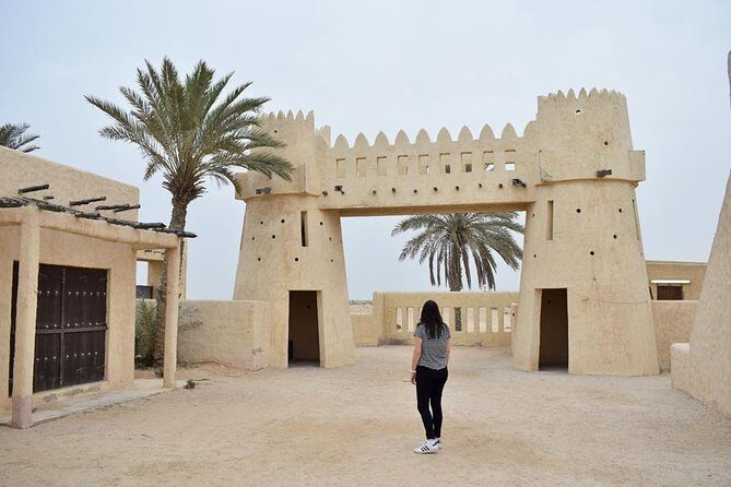 Qatar West Coast tour, Zekreet, Richard Serra Sculpture, Mushroom Rock Formation - Timing from Doha: private pickup, short stops, and staying flexible