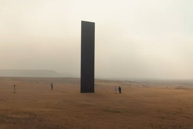 West Of Qatar, Mushroom Rocks, Camel Racing Track, Richard Serra - Key highlights worth your attention