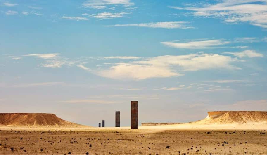 West Qatar tour to Richard Sierra sculpture,Umbrella Rock - Getting from Doha to West Qatar in just 4 hours